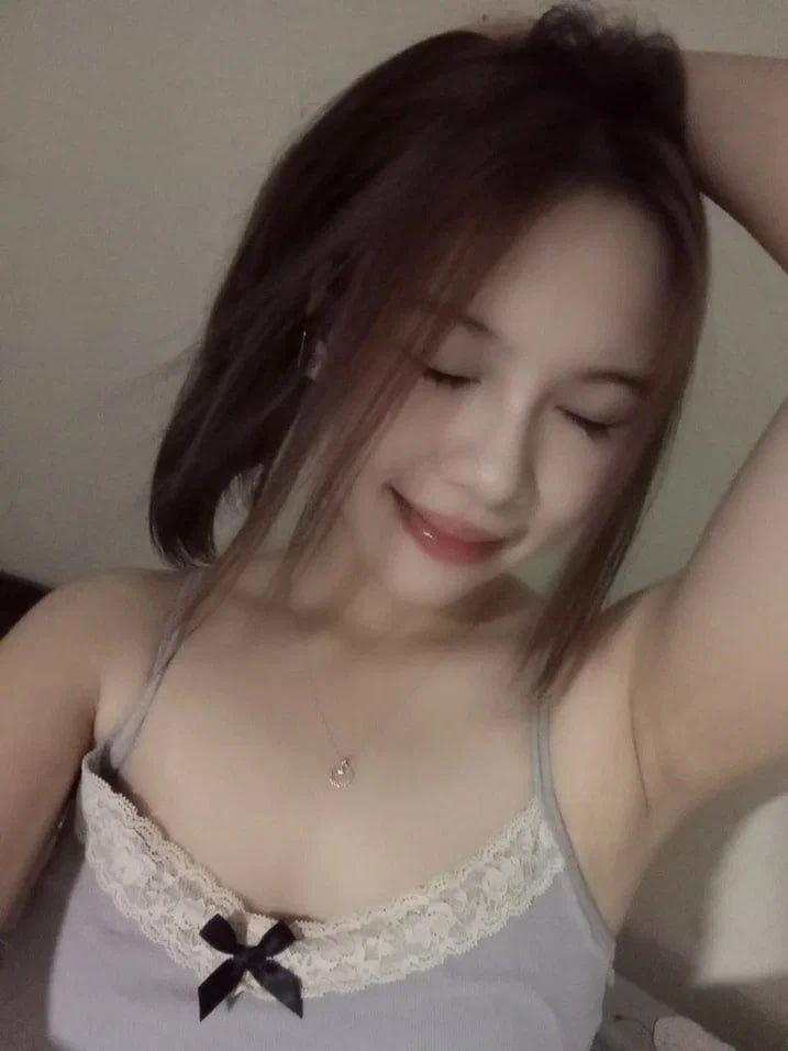 Cho cô chị đáng ghét uống thuốc kích dục để trả thù